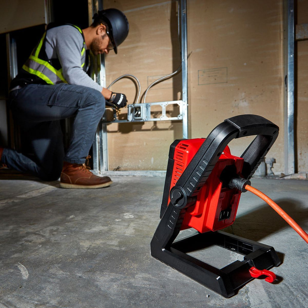 20V Cordless 2000 Lumen Work Light Y153317