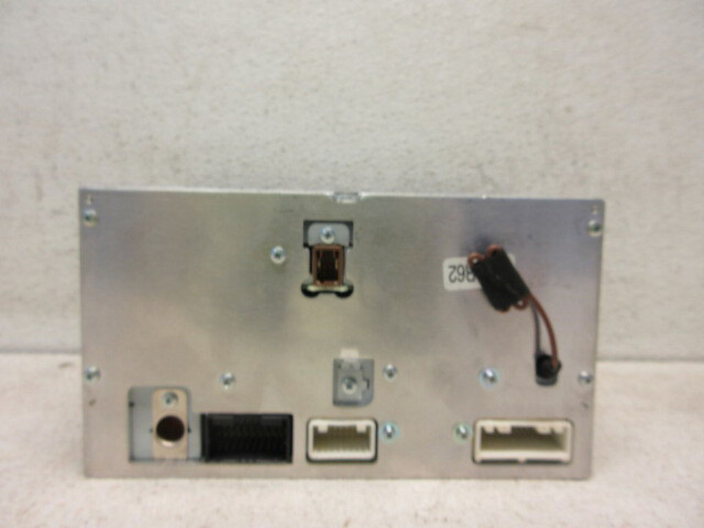 Pre-Owned Subaru Forester AM FM CD Radio Receiver N62713