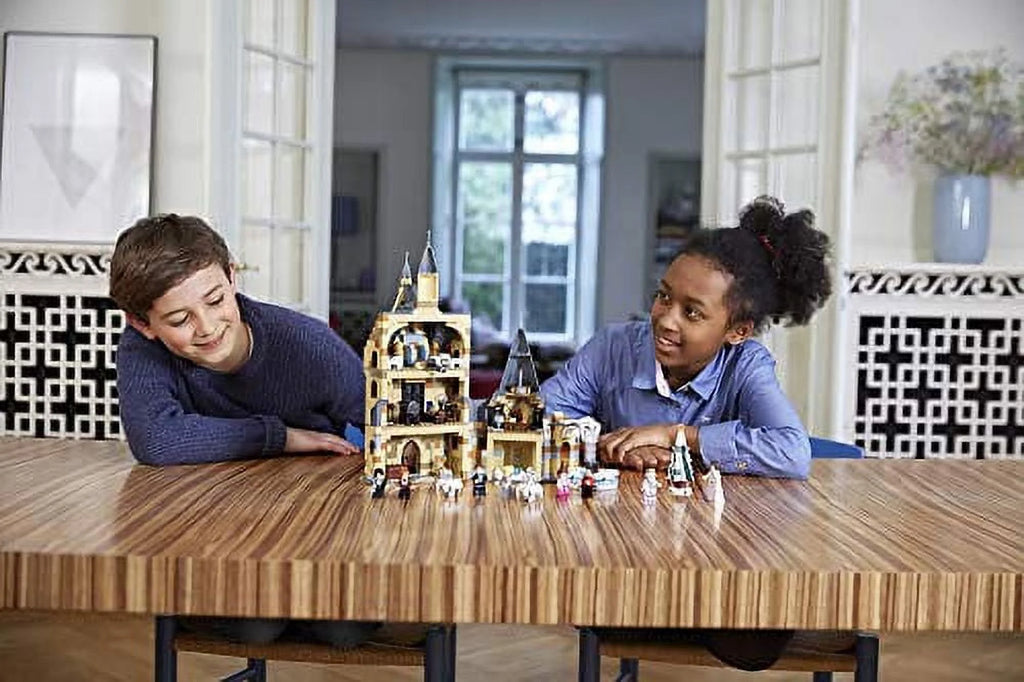 LEGO Hogwarts Clock Tower Building Set (922 Pieces) O521