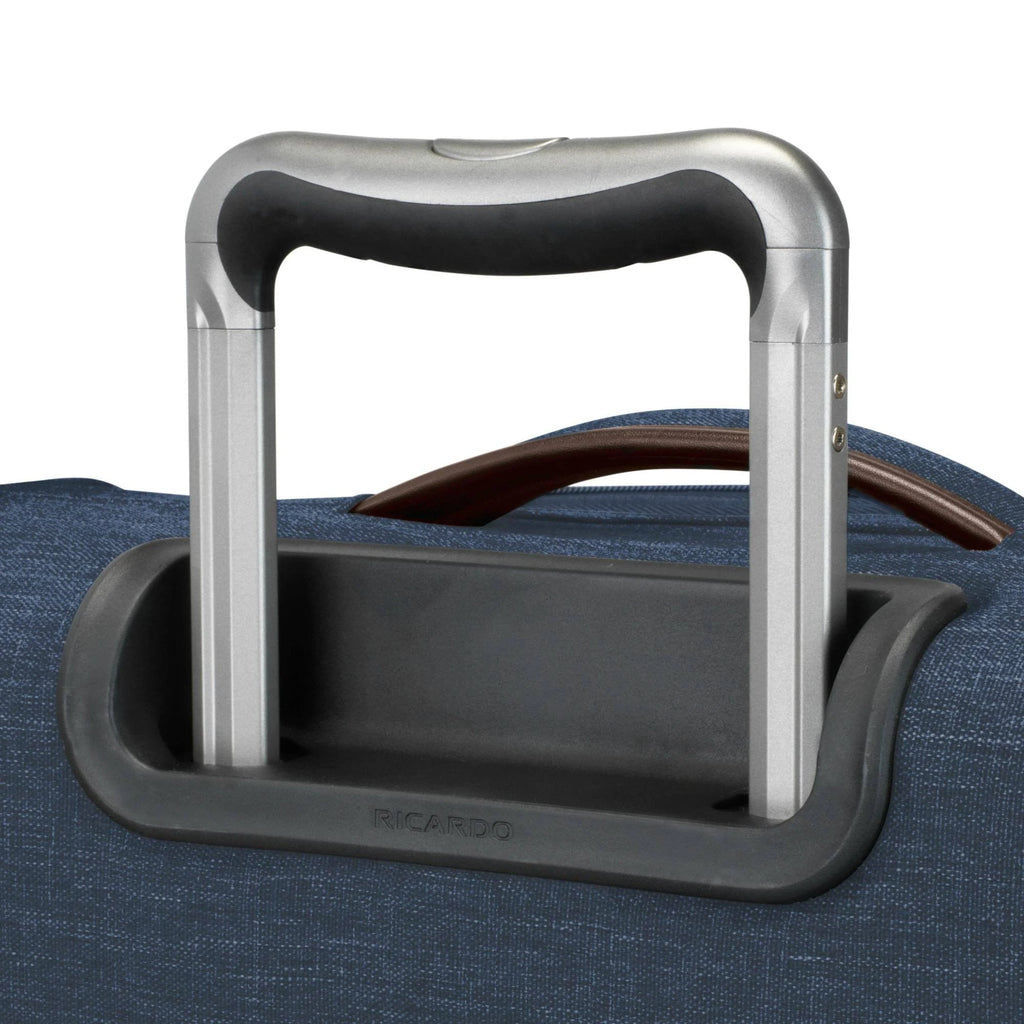 Check in Suitcase I825707