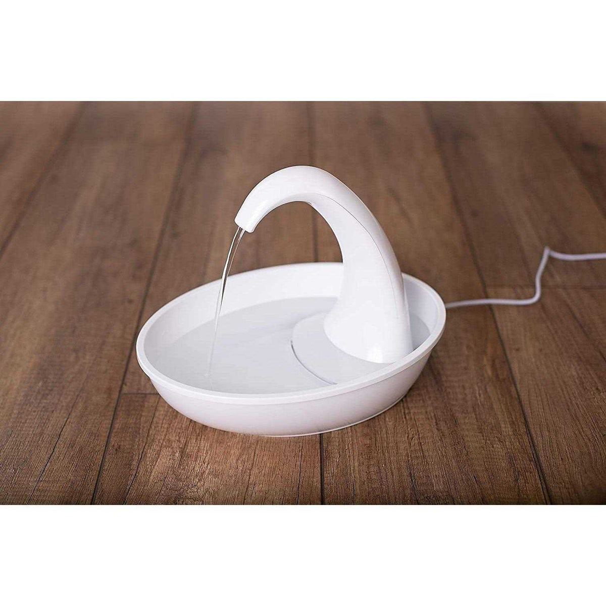 Pioneer Pet Swan Drinking Fountain R990