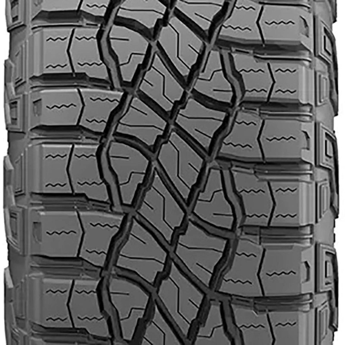 All-Terrain Tire LT275/70R18 115Q L585431