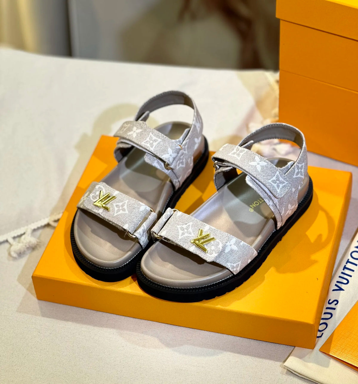 Women Shoes C829