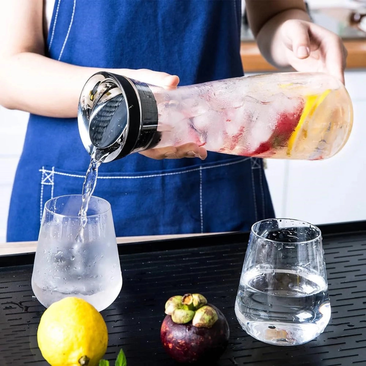 50 oz Glass Pitcher with Stainless Steel Lid and Brush V623