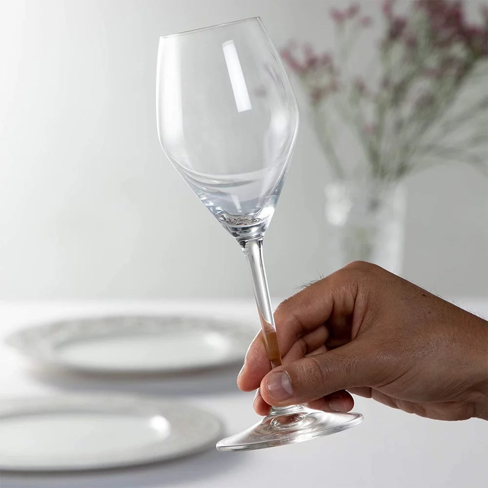 Set of 8 Wine Glass U55776